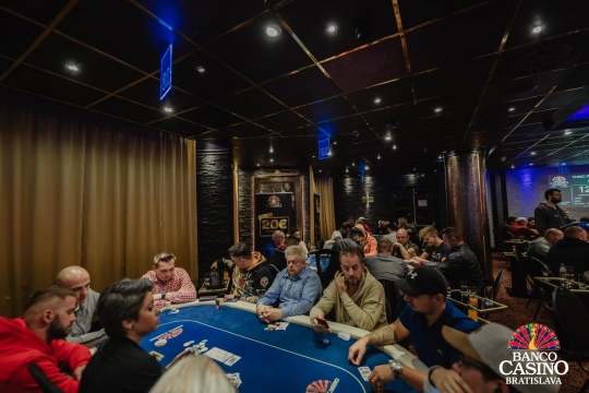 Warm Up Hendonmob Championship 30.000€ GTD